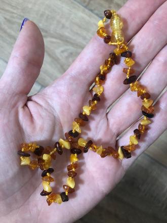 Detský jantárový náhrdelník,