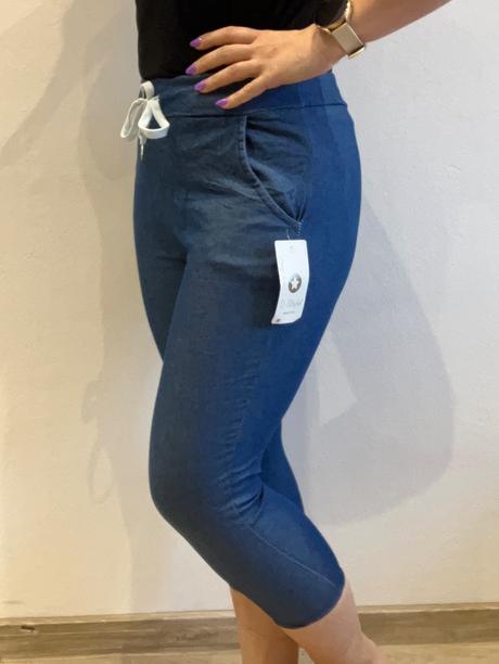 Dámske trojštvrťové letné nohavice (uni), l / m