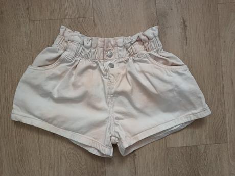 Šortky, f&f,128
