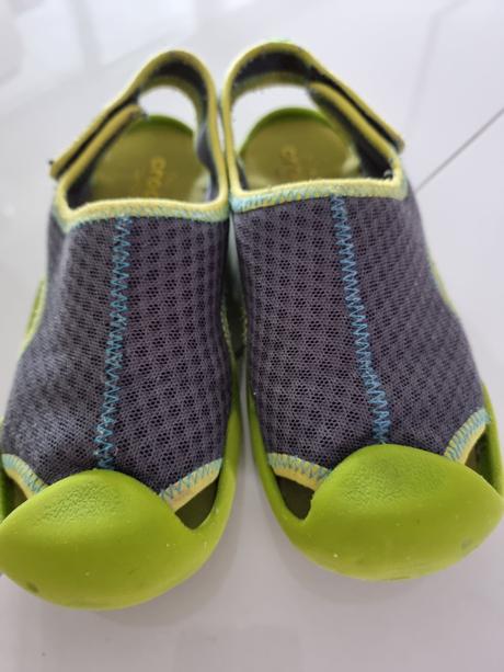 Predám crocs, crocs,33