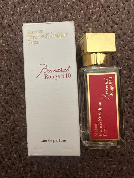 Baccarat parfem original,