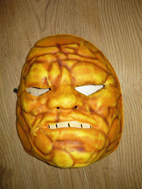 Kvalitná maska latexová,