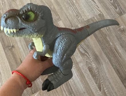 Hračka hovoriaci dino, 