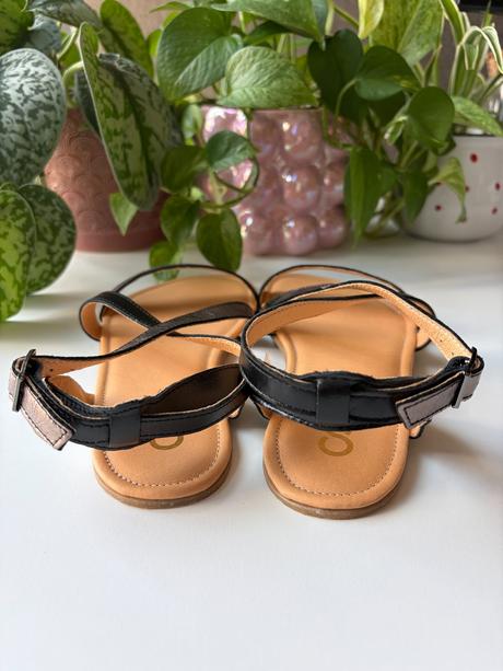 Shapen barefoot sandálky calla black, veľkosť 37, 37