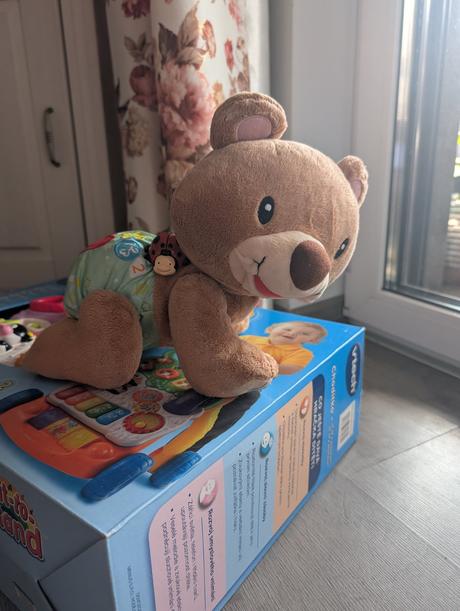 Vtech lezúci medvedík, 
