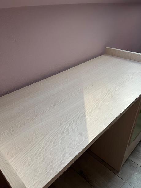 Nábytok do dievcenskej izby, 