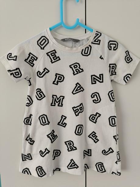 Šaty s písmenkami, lindex,92