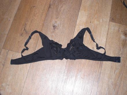 Čierna podprsenka s čipkou 75b s kosticami, 75b