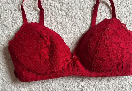 Červená čipkovaná push-up podprsenka, 75 a, takko,75a