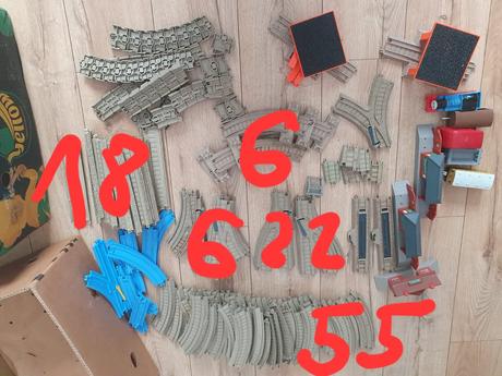 Vláčik tomáš koľajnice,