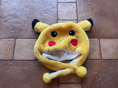 Pikachu ciapka, 128