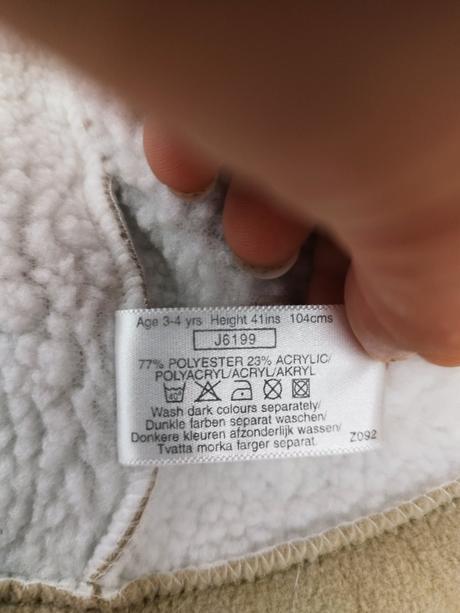 Úžasný kabátik, 104