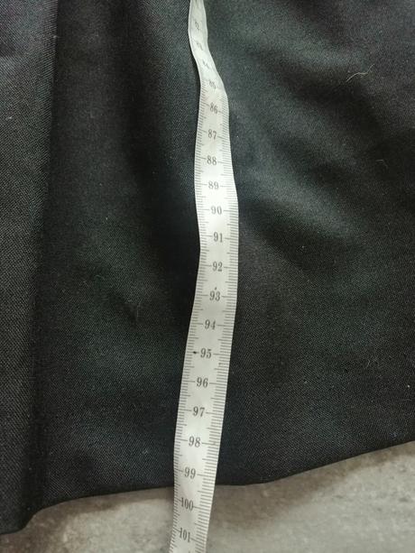 Živôtikové čierne šaty v36, 36