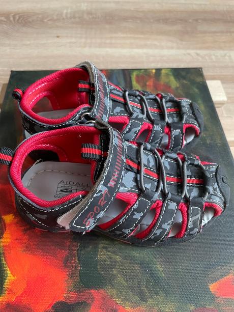 Chlapčenské sandále, 26