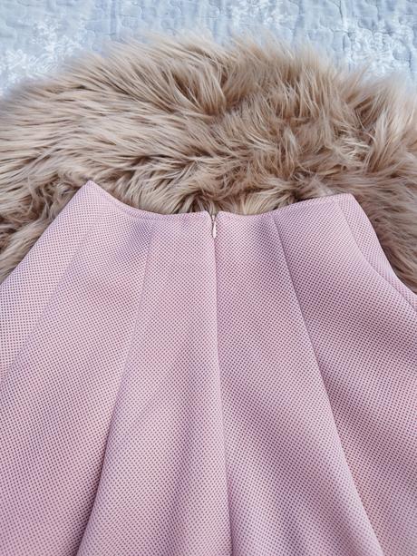 Nádherná romantická sukňa, m