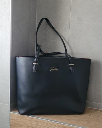 Kabelka guess, guess