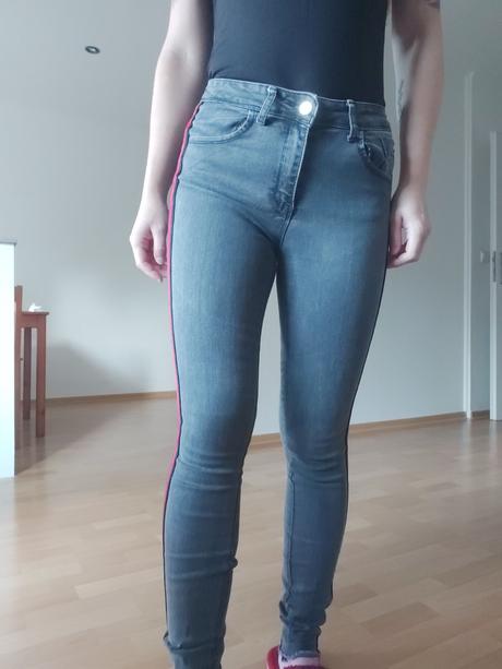 Čierne rifle., gate,36