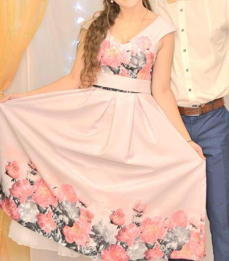 Spoločenské šaty, m