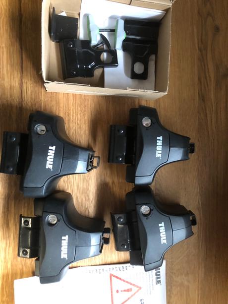 Strešny nosič thule na vw golf 5 plus, 