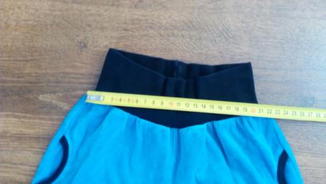 Tyrkysové tepláčiky, 86