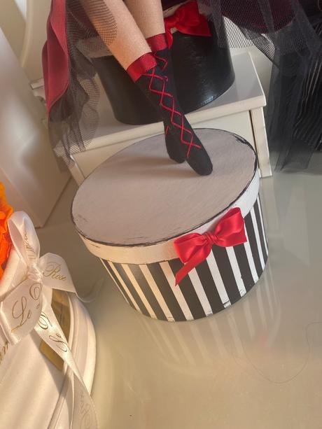 Krabička s mašľou,