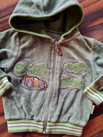 Velurova mikinka, 74