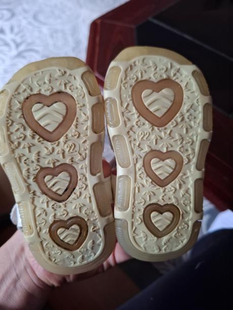 Sandálky pre dievčatko, veľ 22, 22