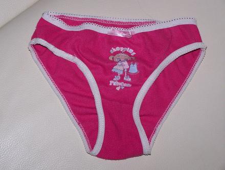 Nohavičky s dievčatkom, 98