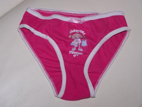 Nohavičky s dievčatkom, 98