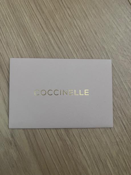 Kabelka coccinelle, coccinelle