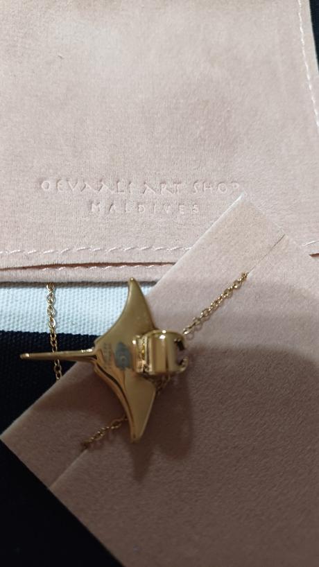 Náhrdelník manta maldives,