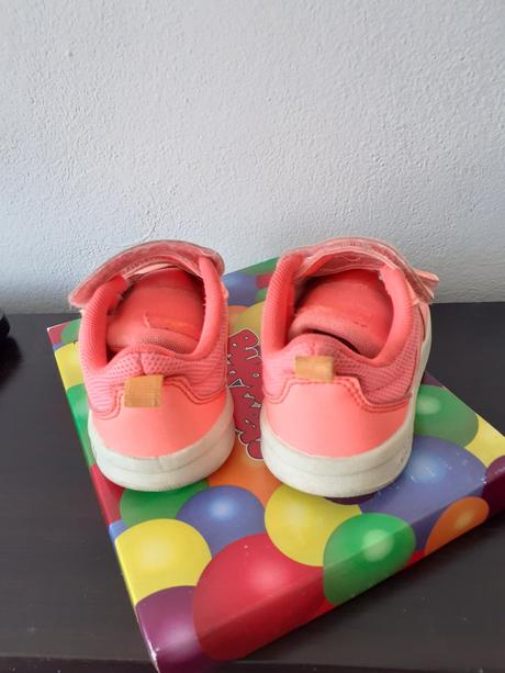 Neonove botasky č.23, adidas,23