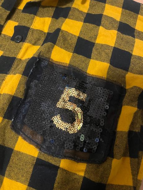 Karovana košeľa, 128