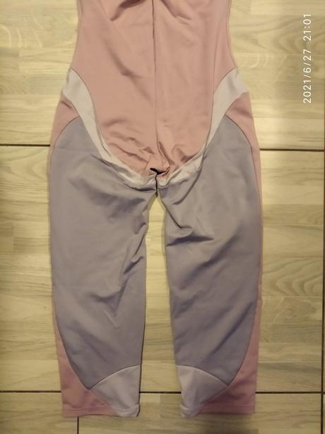 Overal na cvičenie, s