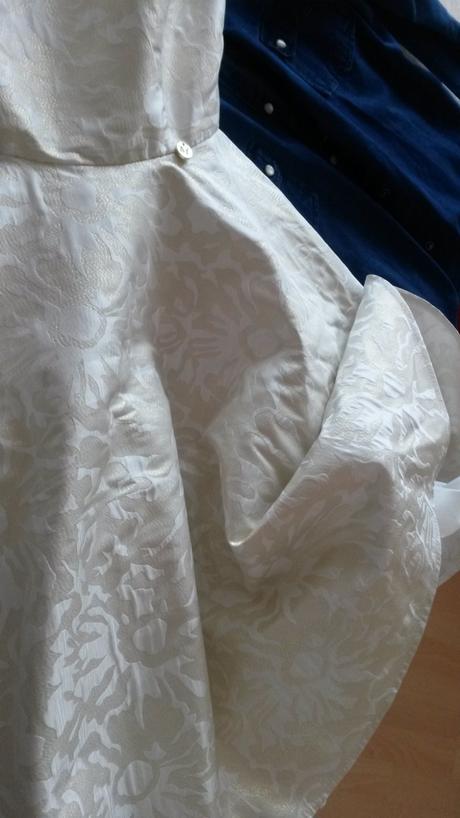 Šaty - nádherné, 38