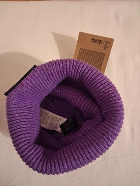 Dámska zimušná čiapka the north face .,