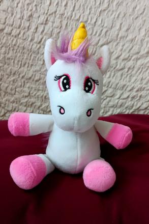 Menší plyšák 23cm,