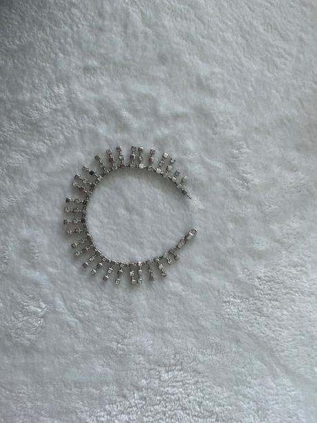 Strieborny naramok na ruku, 