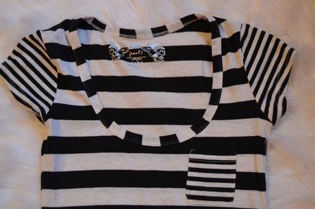 Prúžkované tričko s vreckom, s