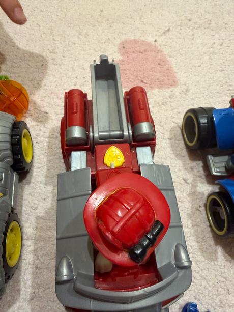 Auticka+figurky paw patrol, 