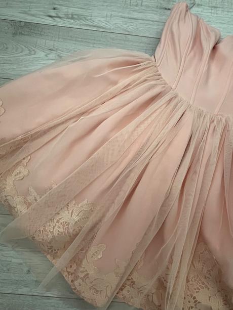 Krátke spoločenské šaty, s