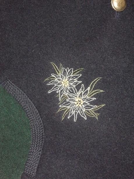 Luxusná vlnená vesta ku kroju, 44