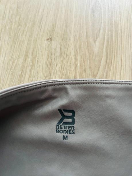 Skvelé legíny značky better bodies, pc 56 eur, m