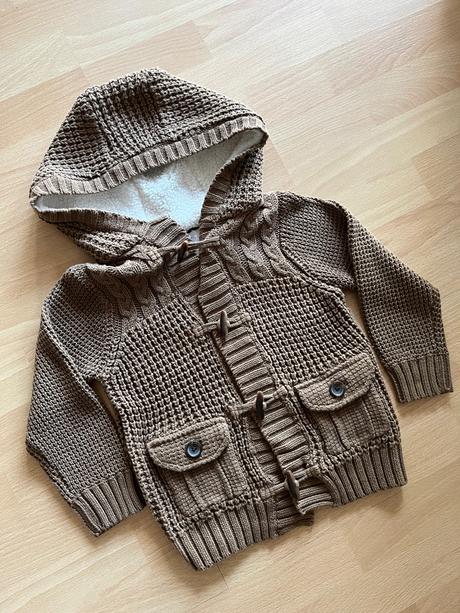 Svetrík na gombíky, f&f,110