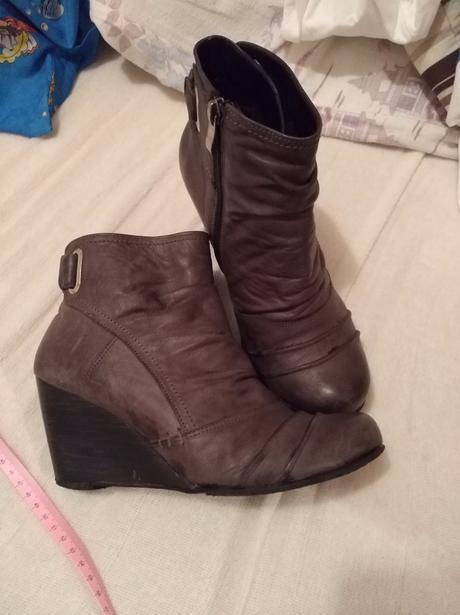 Clenkove na vysokom opatku, 37