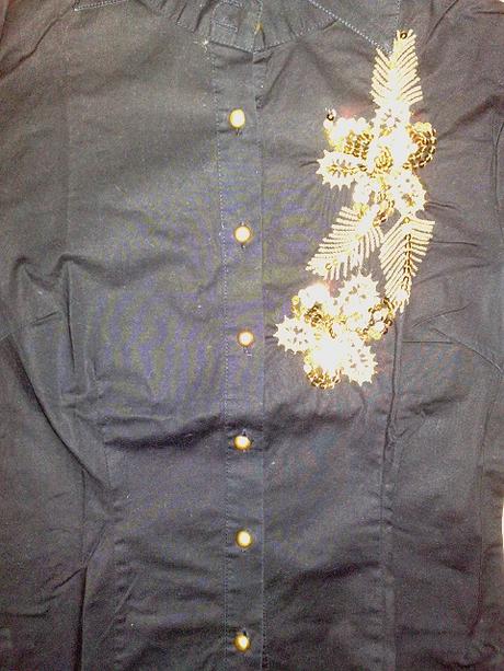 Pekna bluzka s aplikáciou , s