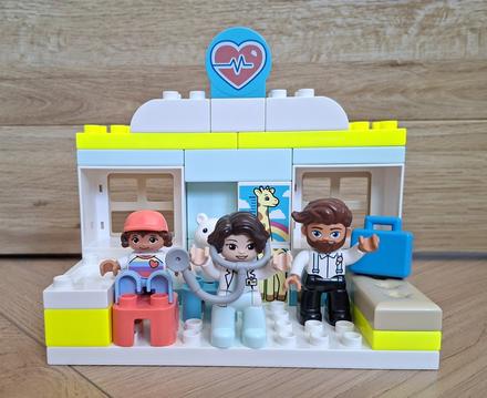 Stavebnica lego duplo - návšteva lekára,