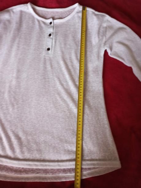 Dlhší biely top, m