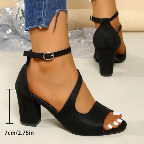 Elegantné sandálky, 42