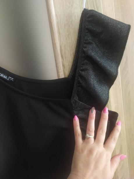 Little black dress, 40